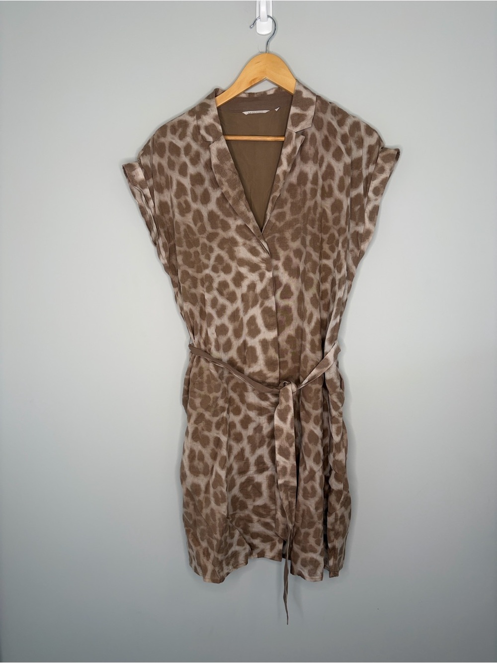 YAYA WOMEN Animal Print Tunic in Brown & White Size 40 Like New